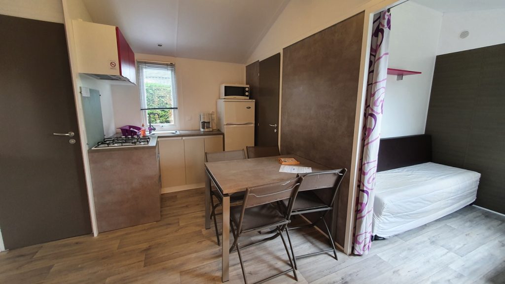 4 7 SEJOUR SALON